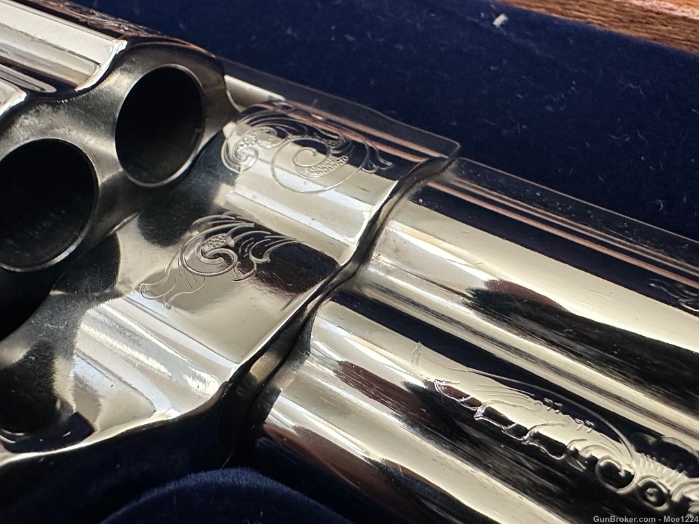 S&W Revolver .44 mag chrome engraved limited edition-img-12