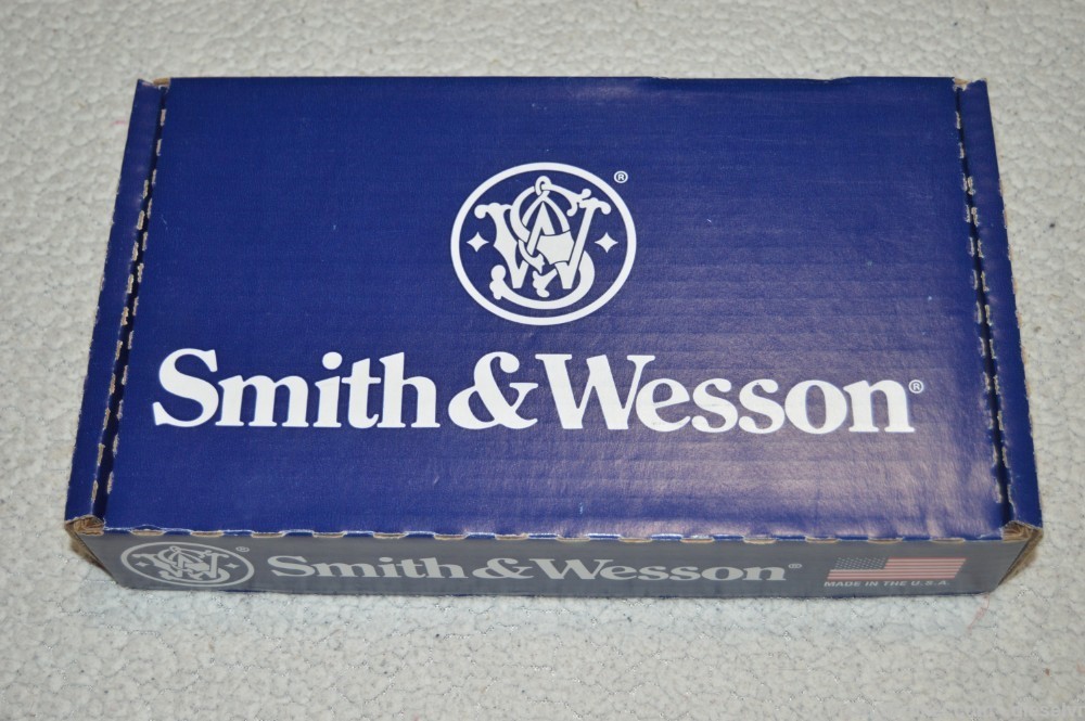 NICE In Box Smith 7 Wesson 642 w/Hogue Bantam Rubber Boot Grips-img-15