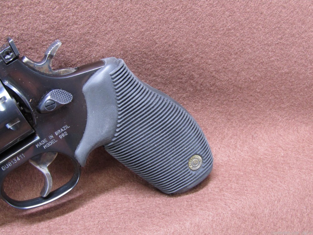 Taurus 992 Tracker 22 LR/Mag 9 Shot Single/Double Action Revolver-img-9