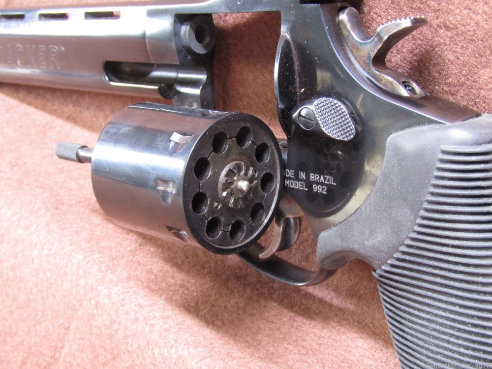Taurus 992 Tracker 22 LR/Mag 9 Shot Single/Double Action Revolver-img-13