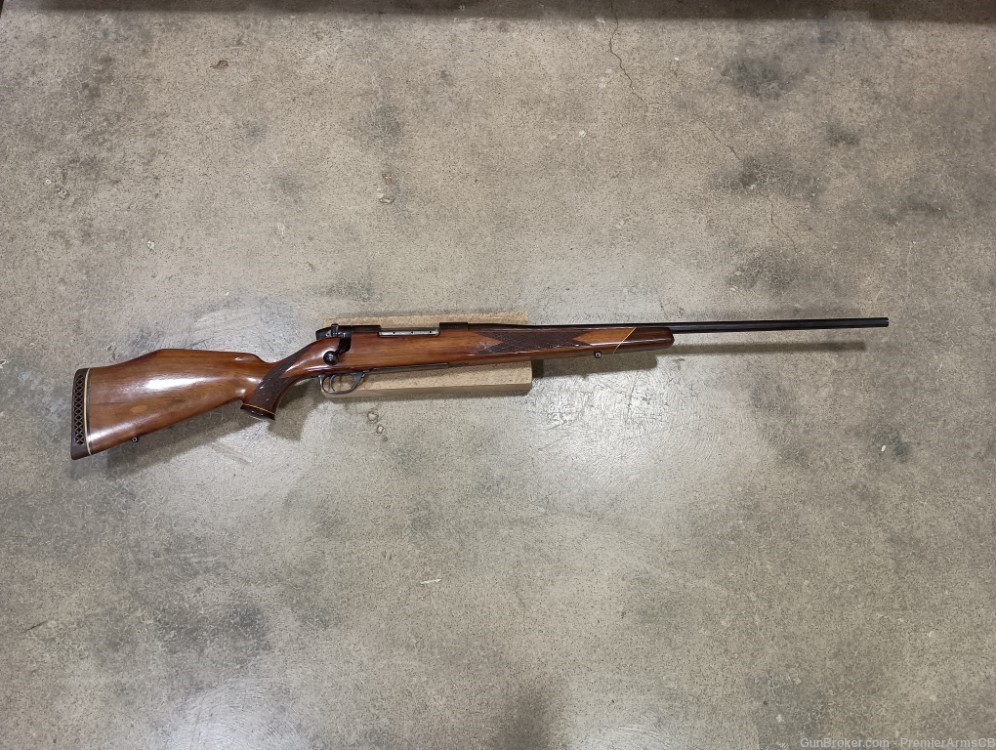 Weatherby Mark V Deluxe .300 Weatherby Mag (West German made)-img-0