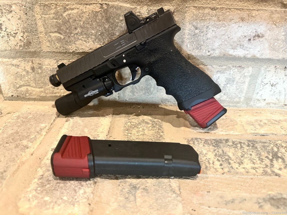 Custom Glock G17 ZEV-img-4