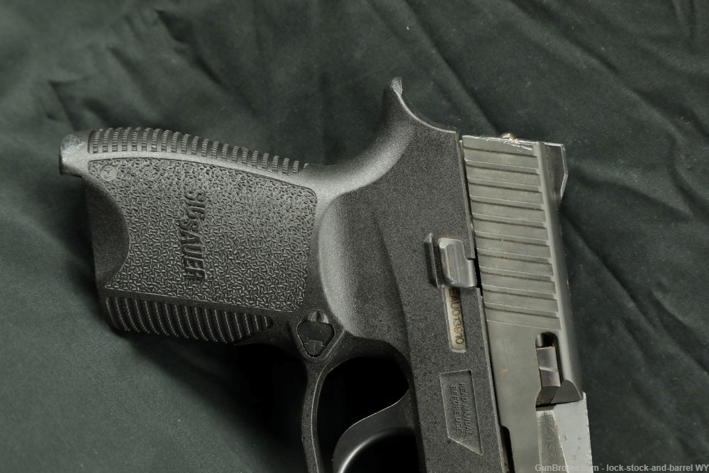 Sig Sauer P250 .40 S&W Semi-Auto Pistol w/ 9mm & .45 ACP Conversion Kits-img-4