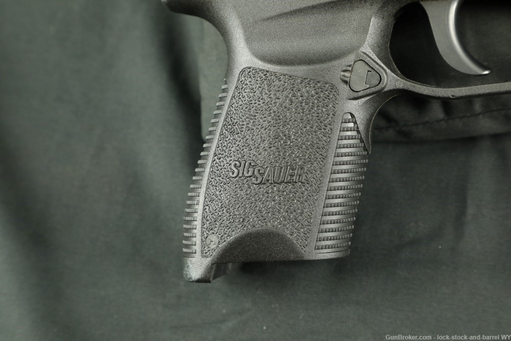Sig Sauer P250 .40 S&W Semi-Auto Pistol w/ 9mm & .45 ACP Conversion Kits-img-16