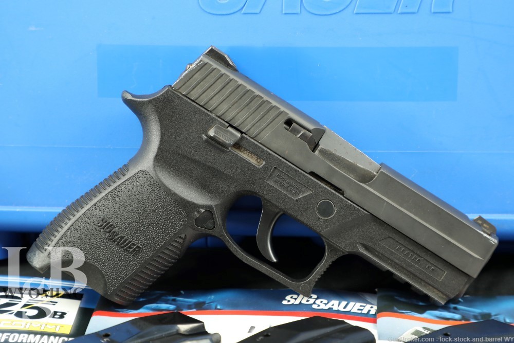 Sig Sauer P250 .40 S&W Semi-Auto Pistol w/ 9mm & .45 ACP Conversion Kits-img-0