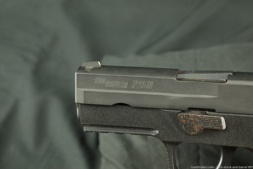 Sig Sauer P250 .40 S&W Semi-Auto Pistol w/ 9mm & .45 ACP Conversion Kits-img-20