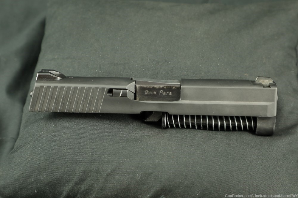 Sig Sauer P250 .40 S&W Semi-Auto Pistol w/ 9mm & .45 ACP Conversion Kits-img-55