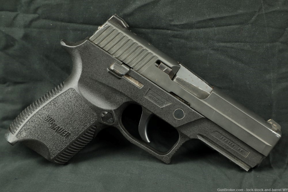 Sig Sauer P250 .40 S&W Semi-Auto Pistol w/ 9mm & .45 ACP Conversion Kits-img-3
