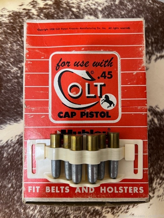 EXTREMELY RARE - Full Display Box Hubley Colt 45 Cartridge Clips w/ Compass-img-0