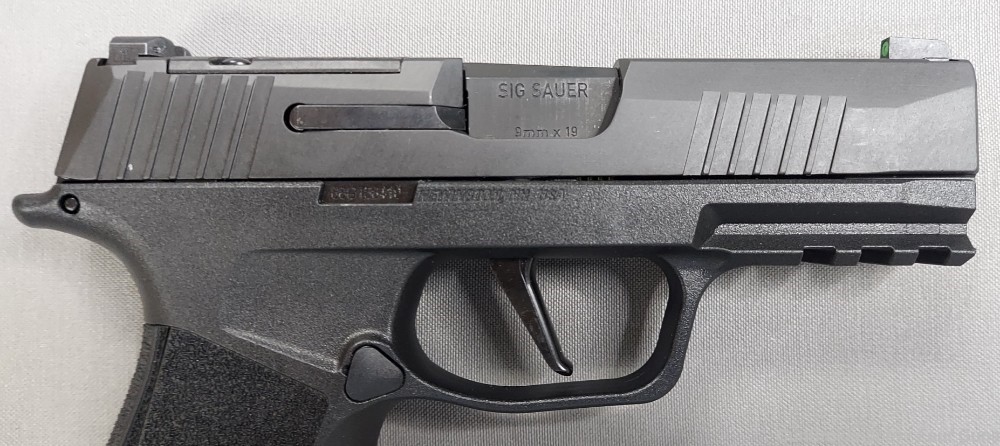 Sig Sauer P365 XMacro Semi-Auto Pistol 9mm 3.7" Barrel 17 Rd 365XCA-9-BXR3-img-3