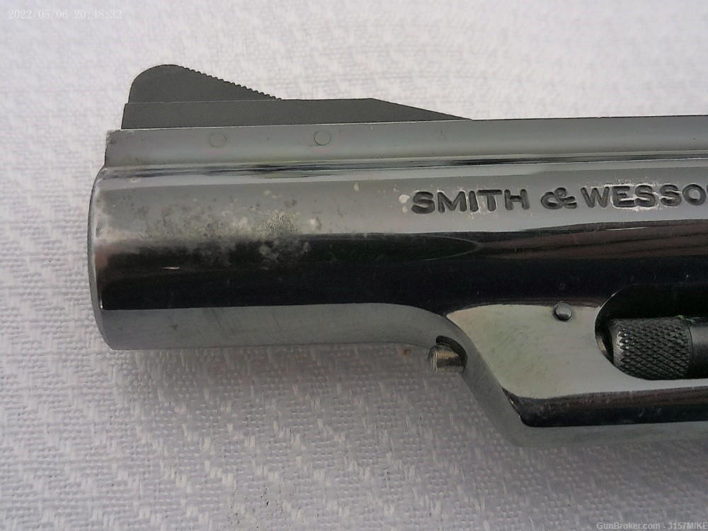Smith & Wesson Model 19 (no dash) Combat Magnum, .357 Magnum, 4" Barrel-img-18
