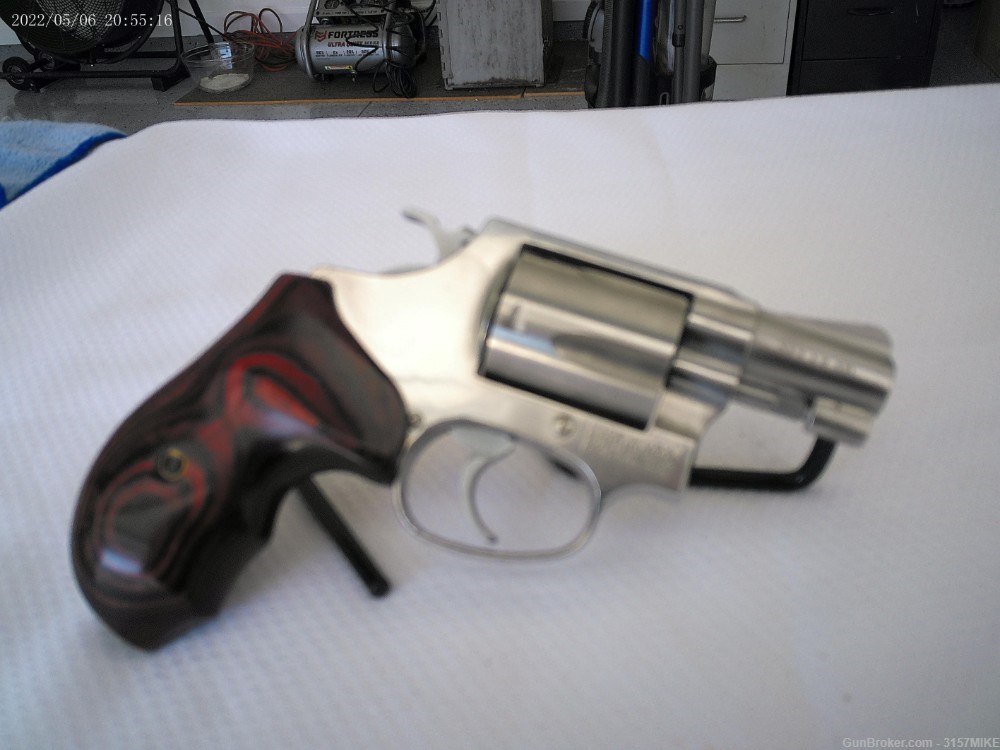 Smith & Wesson Model 60-7 Chief Special Stainless, .38Spl, 2" Barrel-img-2