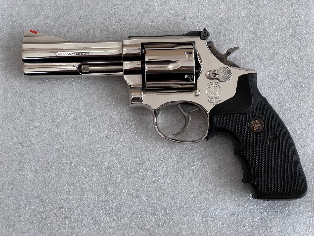 Smith & Wesson 586 Nickel 4”-img-0