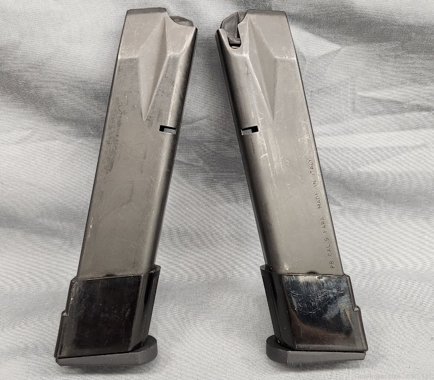 Two Beretta 92 magazines 9mm 20rds each-img-0
