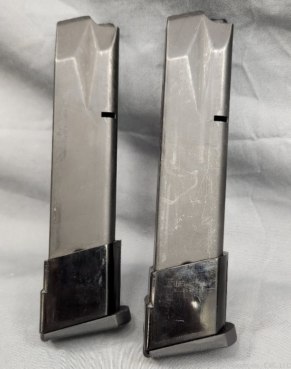 Two Beretta 92 magazines 9mm 20rds each-img-4