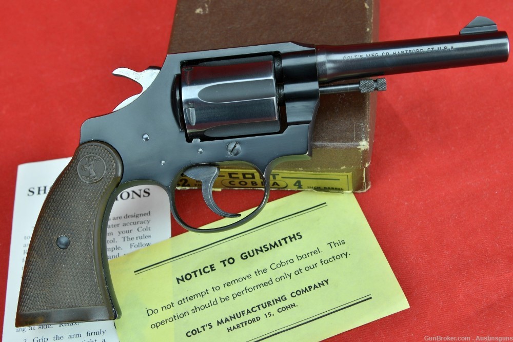 MINTY & EARLY 1952 Colt Cobra - .32 - *W/ ORIGINAL BOX*-img-1
