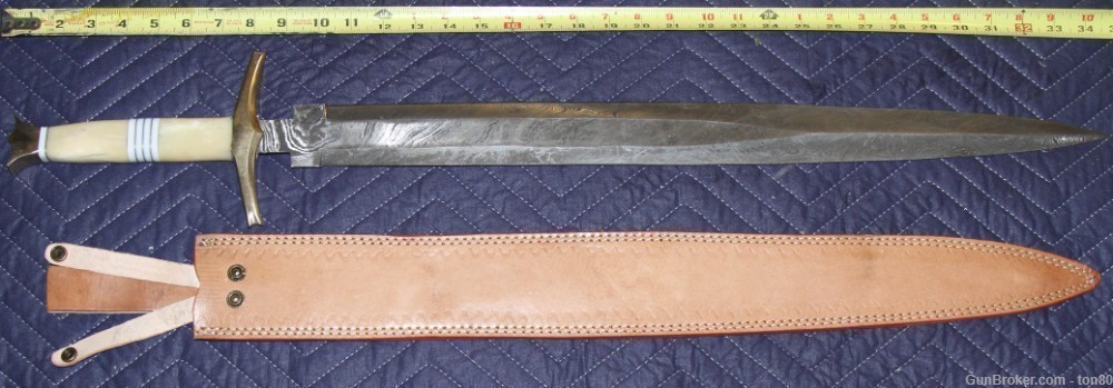 Handmade Damascus BROAD SWORD 33.5 INCH-img-0