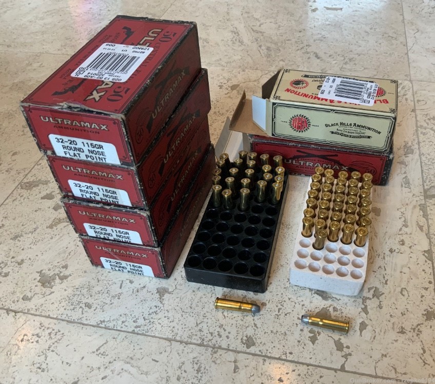 32-20 Winchester mixed new ammo - 261 rounds -img-0