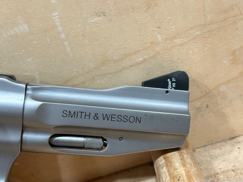 SMITH & WESSON PRO SERIES 60-15 357 MAG 25300-img-3