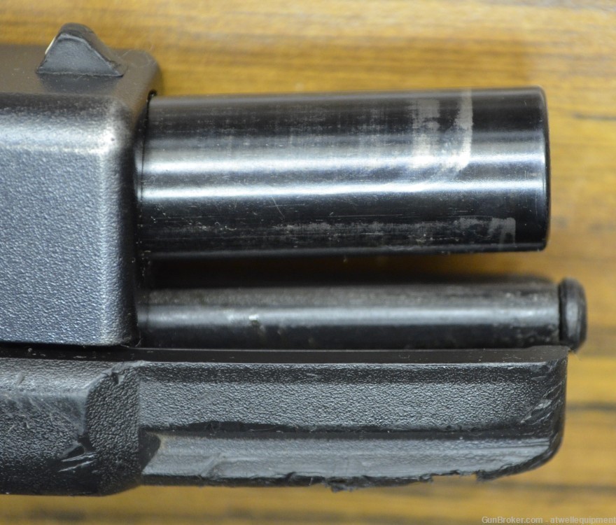 Glock 23 Gen 3 .40 Cal Semi Auto Pistol-img-8