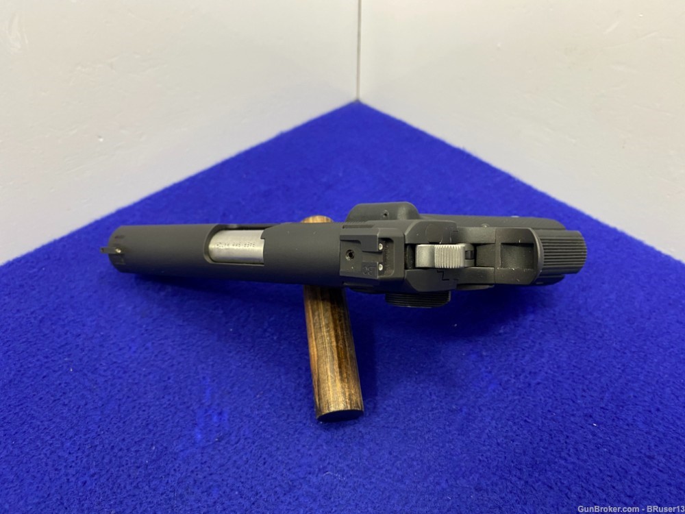 Les Baer Custom Stinger 9mm Blue 4.25" *UPGRADED CALIBER, SAFETY, & GRIPS*-img-28