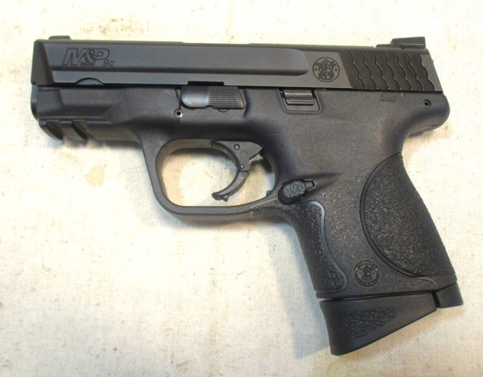 Smith & Wesson M&P9C 9mm Compact Semi-Auto Pistol 3 ½” 12Rd LNIB-img-2