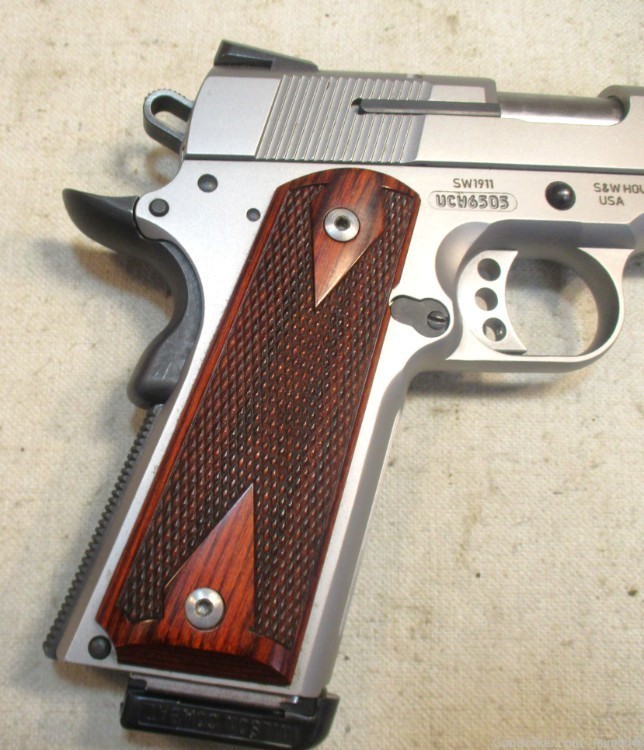 Smith & Wesson Stainless SW1911 .45 ACP Semi-Auto Pistol 5” 8+1        -img-3