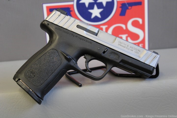 Smith & Wesson SD9 VE 9mm Item P-305-img-0