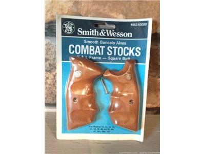 SMITH & WESSON COMBAT GRIPS FOR K & L FRAME SQUARE BUTT REVOLVERS  1980's!
