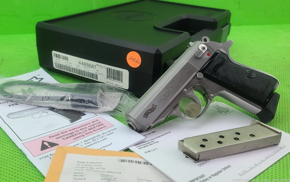 WALTHER PPK/S * 32 ACP * STAINLESS IN ORIGINAL BOX 7.65MM + 2 MAGS -img-36