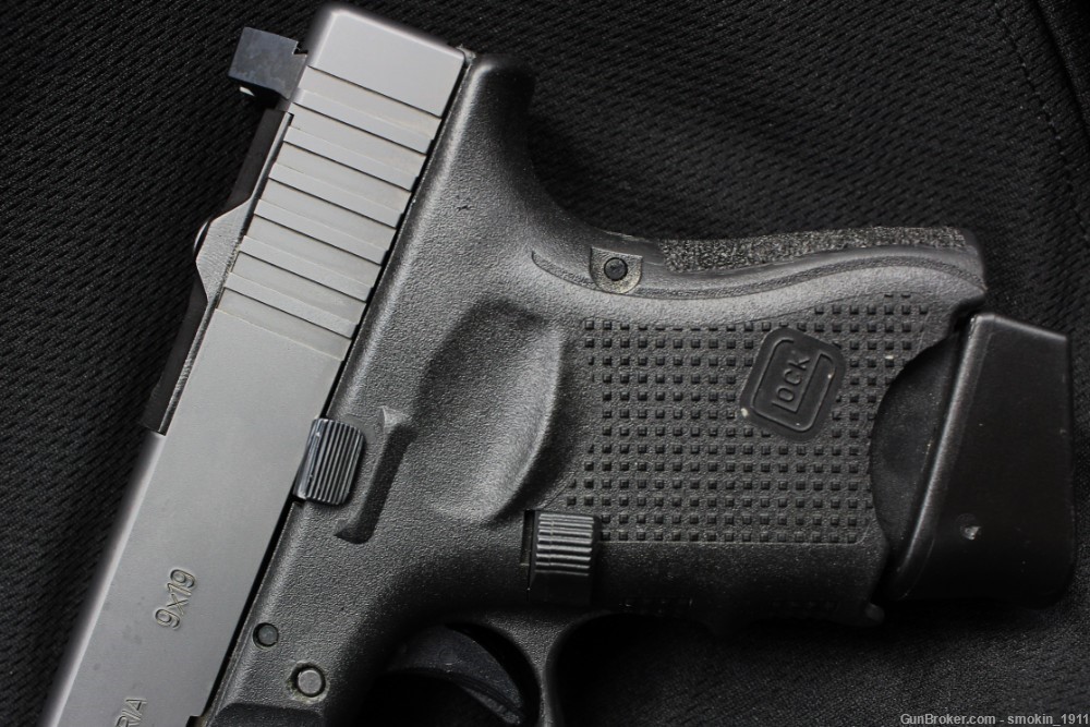 Glock G26 Gen4 9mm Cut for Trijicon RMR; USED with extras -img-2