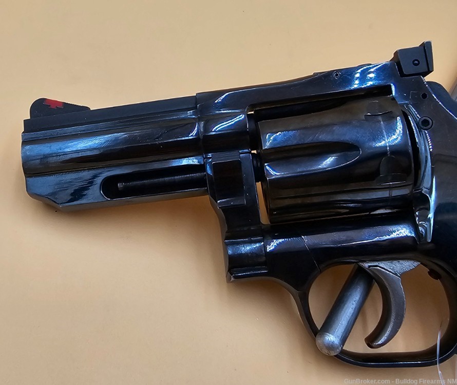 Dan Wesson 15-2 HFB .357 Magnum revolver 3" blued adj sights hogue grips-img-4