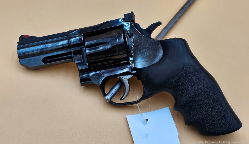 Dan Wesson 15-2 HFB .357 Magnum revolver 3" blued adj sights hogue grips-img-5