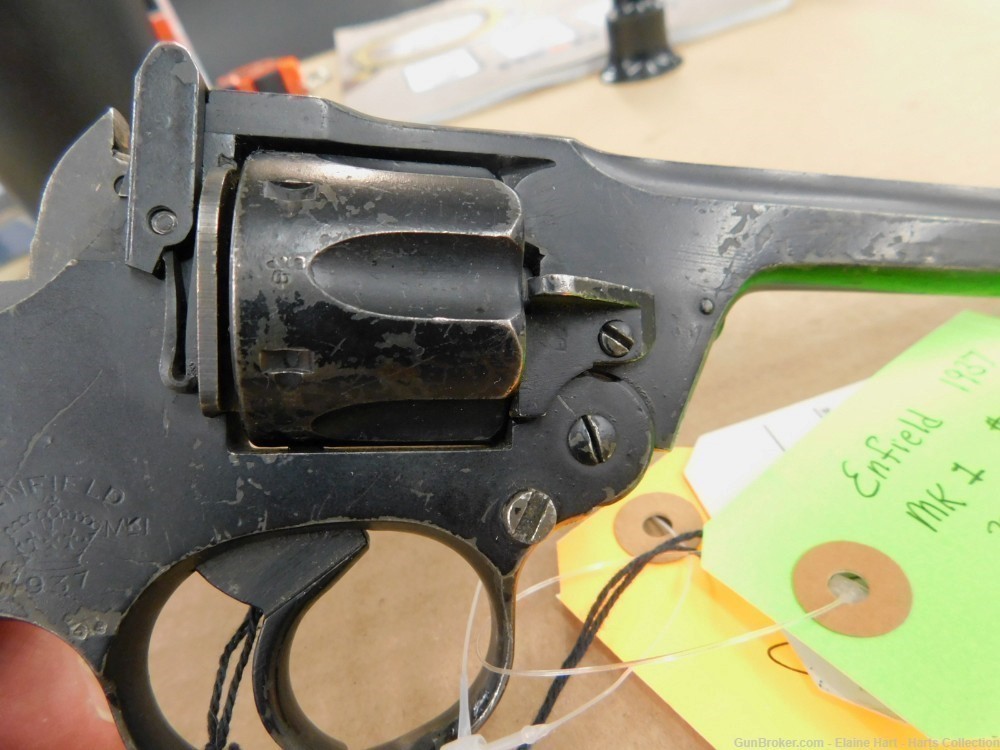 Enfield #2 MK1 1937 38 caliber revolver   (C&R/9232)-img-4