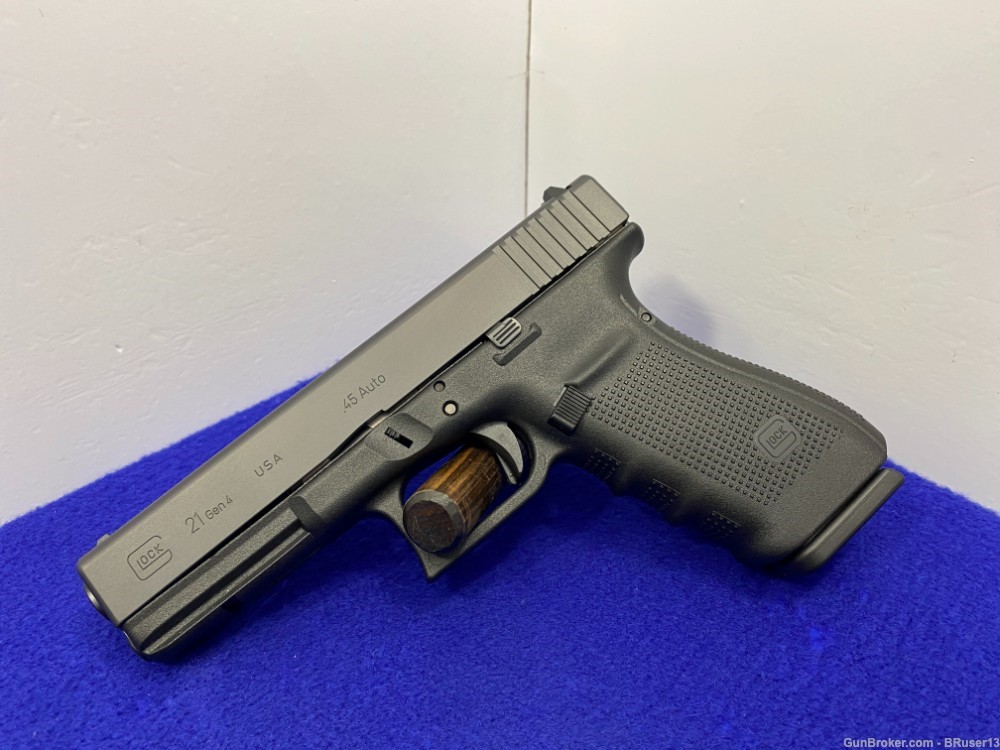 Glock 21 Gen4 .45 ACP Black 4 5/8" *KNOWN FOR IT'S REMARKABLE ACCURACY*-img-4