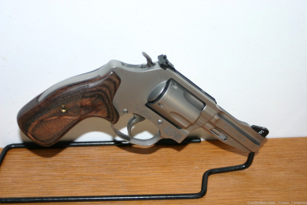 Smith & Wesson 60-15   PRO Series  Excellent condition-img-3