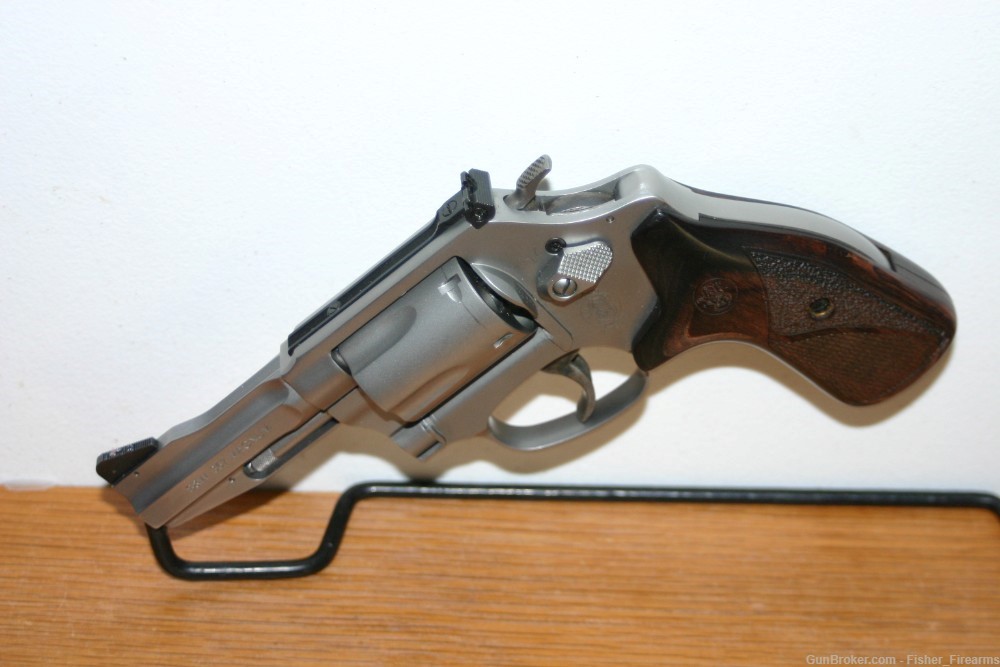 Smith & Wesson 60-15   PRO Series  Excellent condition-img-11