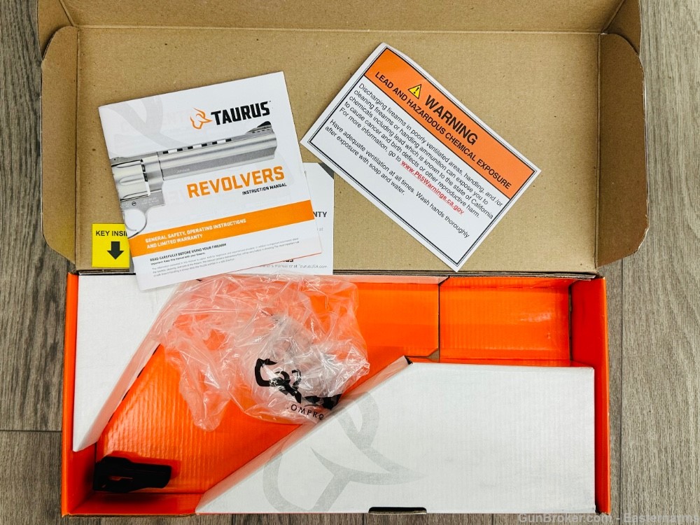 Taurus Model 44 in .44 Magnum 8 3/8" ported barrel, Stainless NEW IN BOX   -img-10