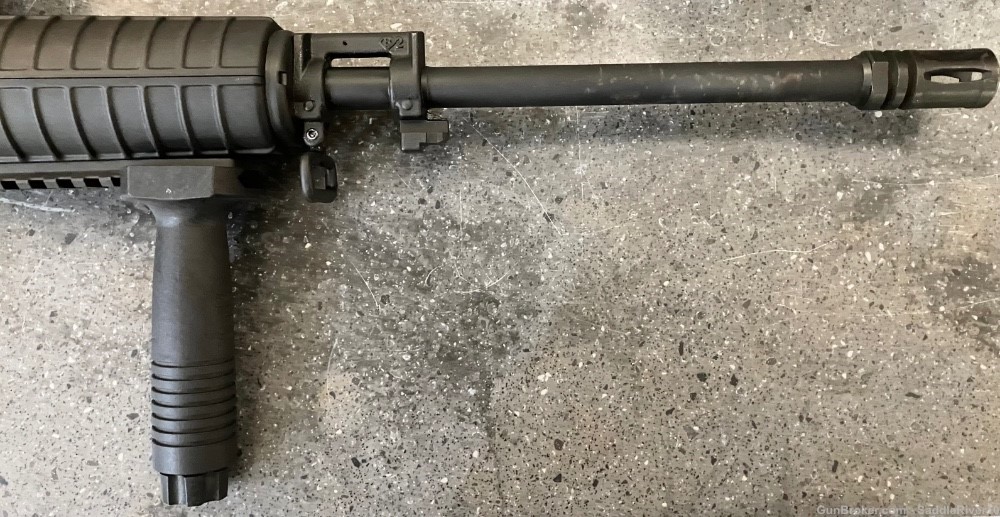 Bushmaster Carbon-15 .223 REM/5.56mm 16” + 6 Mags, Scope & Red Dot -img-9