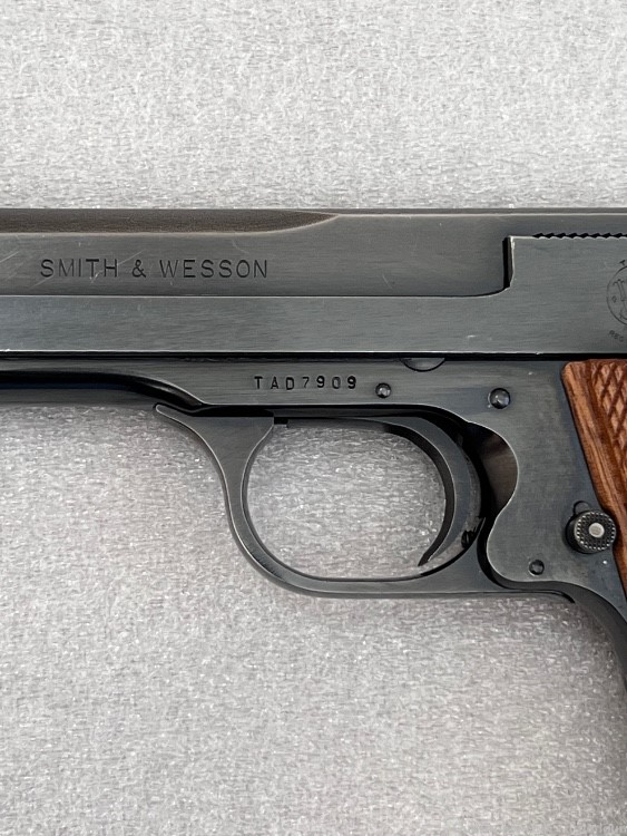 Smith & Wesson 41 with Field Barrel-img-2