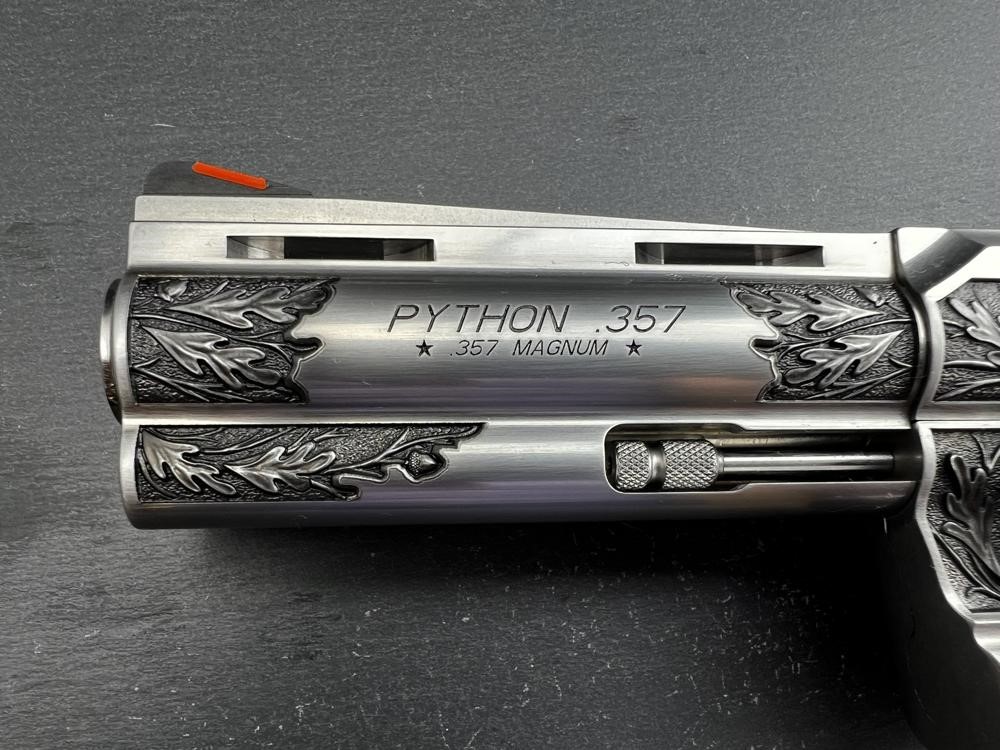 FACTORY 2ND - Colt Python ENGRAVED Whitetail Woodsman AA by Altamont 4.25"-img-1