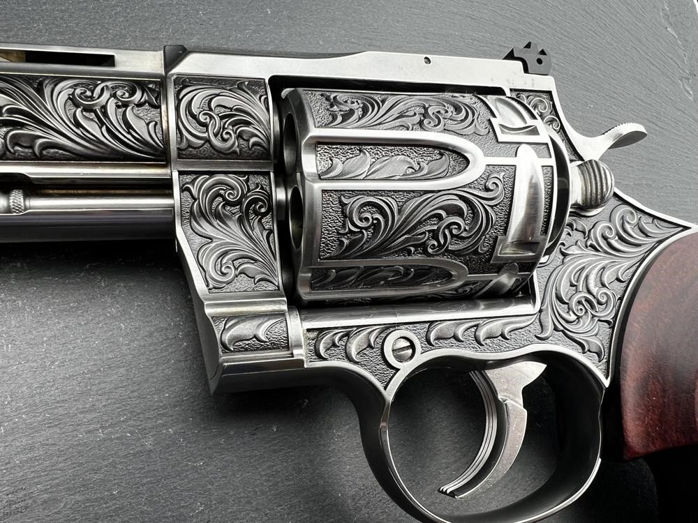 FACTORY 2ND - Colt Anaconda ENGRAVED Regal AA by Altamont 8" .44 Mag-img-4