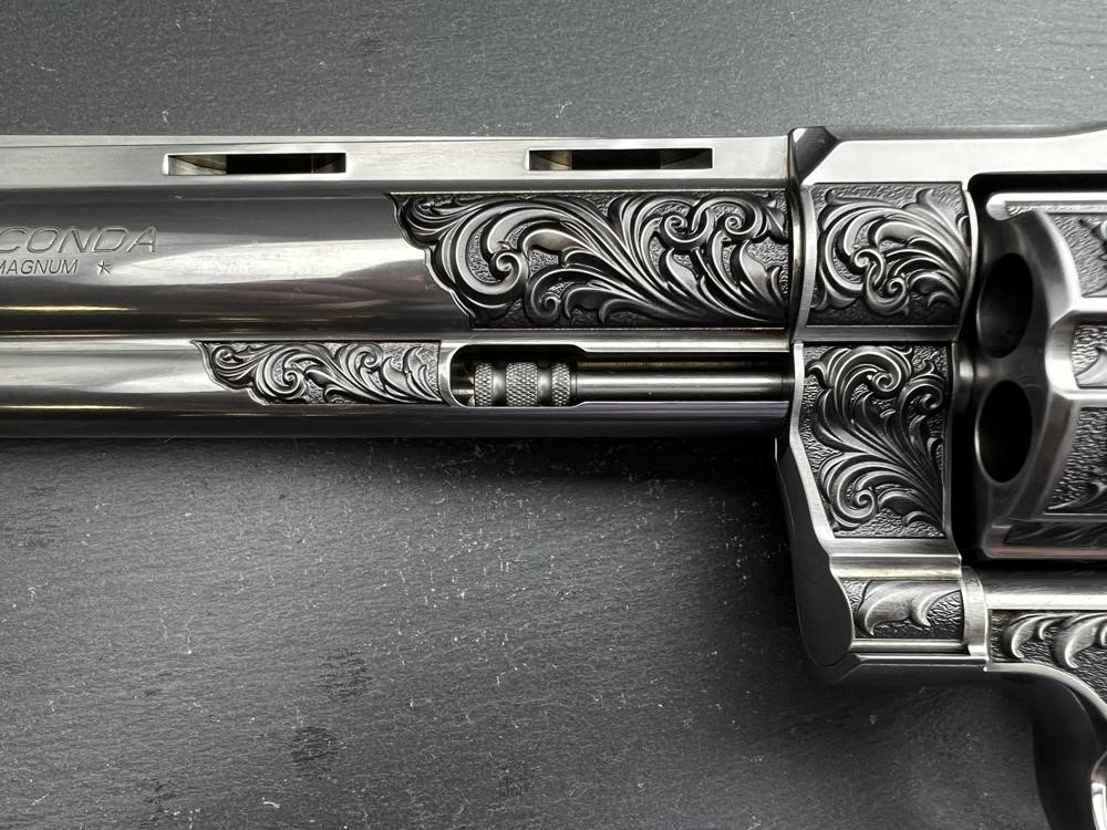 FACTORY 2ND - Colt Anaconda ENGRAVED Regal AA by Altamont 8" .44 Mag-img-2