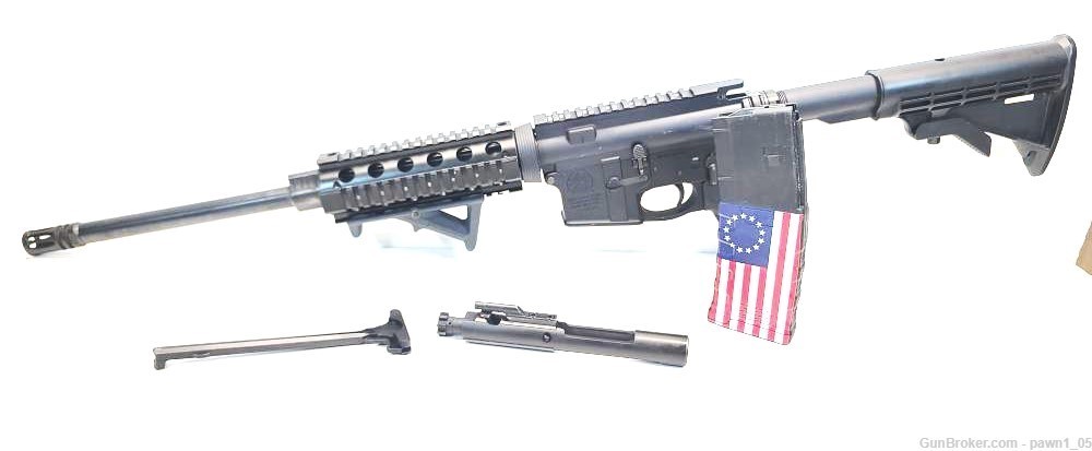 Smith & Wesson M&P 15 Semi Auto 5.56 Rifle W/ Flag Mag-img-5