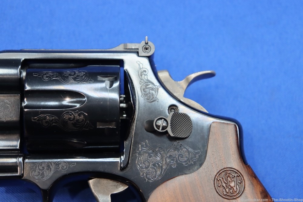 Smith & Wesson Model 29 Deluxe Revolver 44MAG ENGRAVED S&W 44 Mag 4" Blued-img-4
