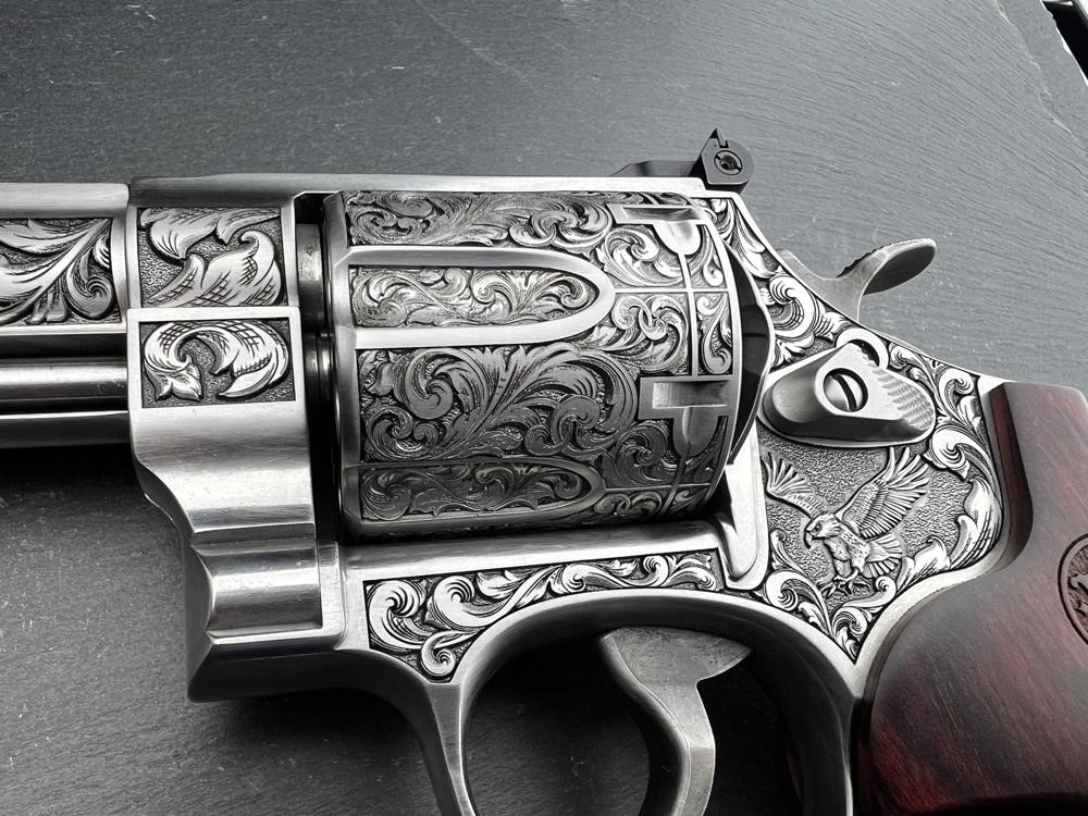 FACTORY 2ND - Smith & Wesson Model 626 ALTAMONT Rising Eagle Engraved M629-img-4