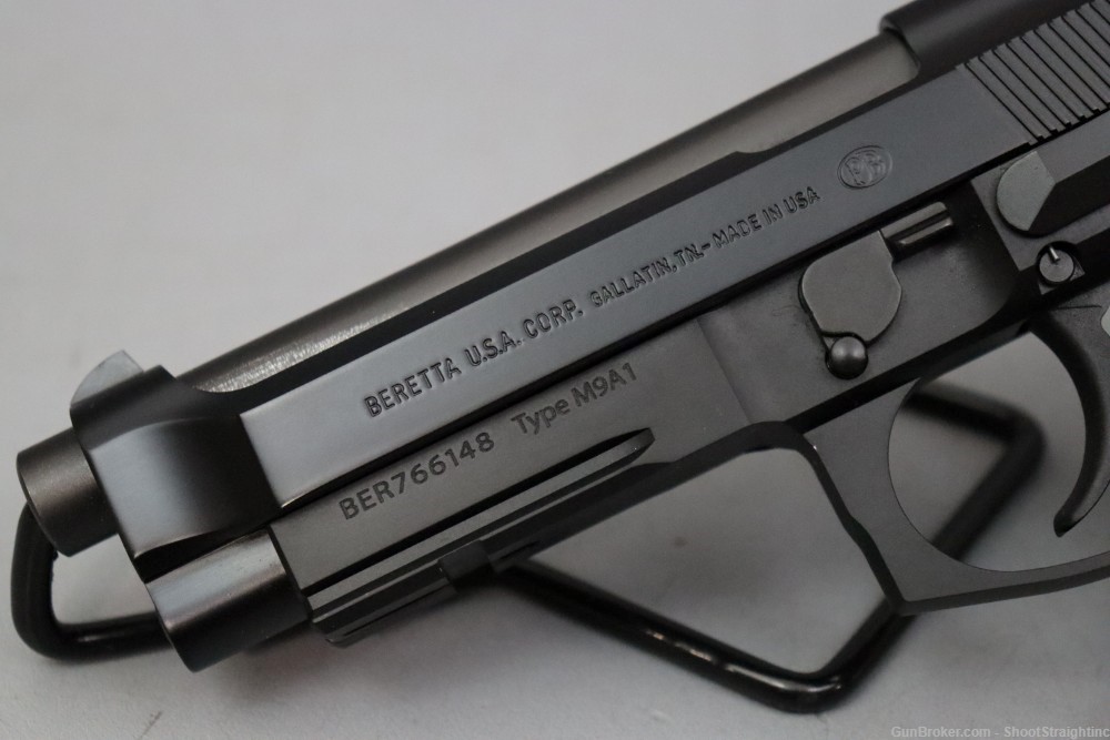 Beretta 92FS 9mm 4.9" w/case-img-6