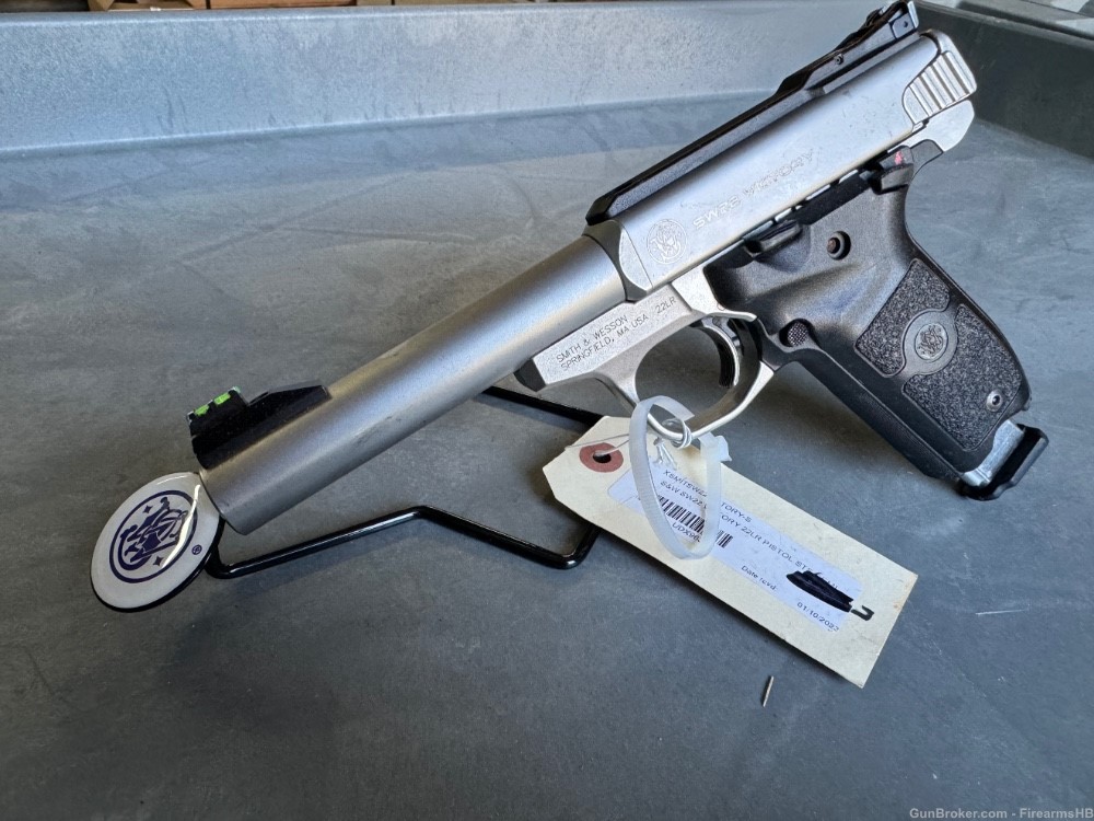 Smith & Wesson Victory 22-img-0