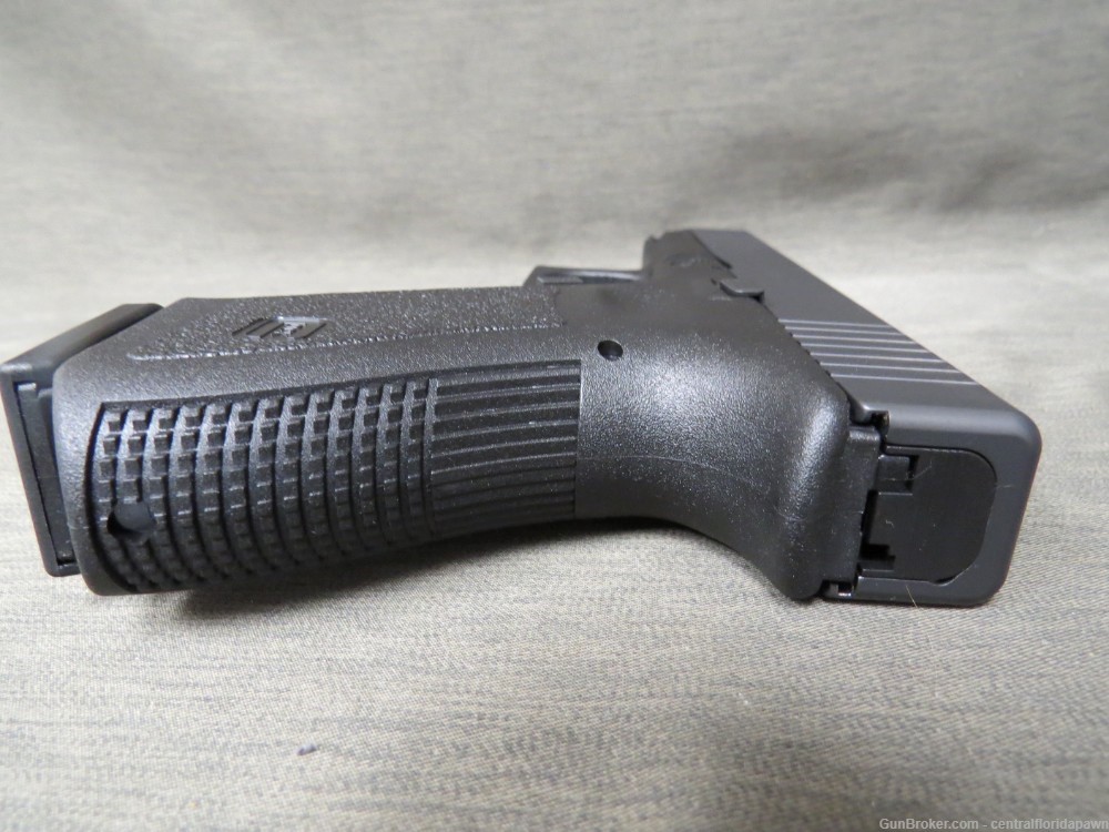 Glock G19 9mm Pistol UI1950203 15+1 19 G3-img-5