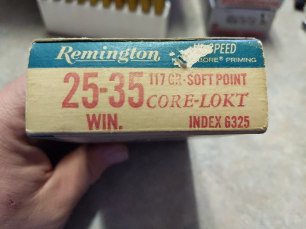 Vintage Remington 25 35 Win. 117gr core lokt 20/bx-img-1